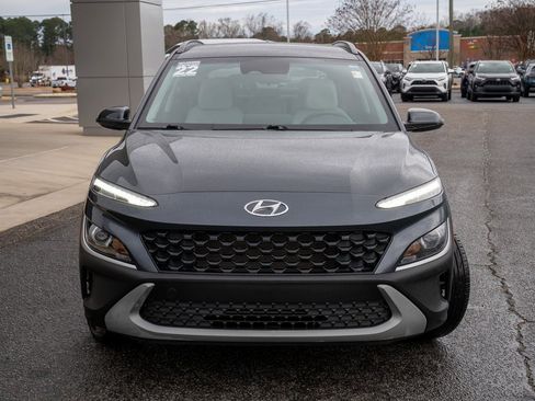 Used 2022 Hyundai Kona SEL w/ Cargo Package image 2