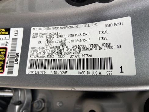 Used 2021 Toyota Tacoma SR5 image 32