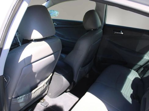 Used 2012 Hyundai Sonata SE FWD image 19