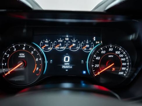 Used 2018 Chevrolet Camaro ZL1 RWD image 28