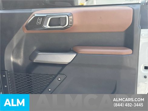 Used 2022 Ford Bronco Outer Banks AWD/4WD image 16