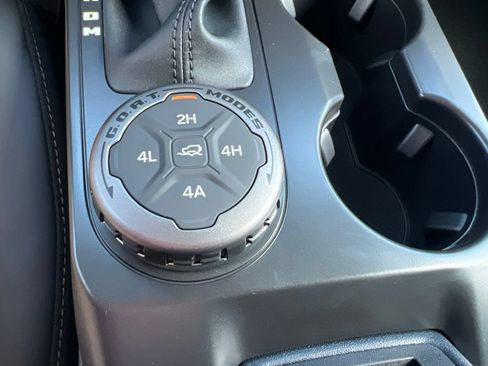 New 2026 Ford Bronco Badlands AWD/4WD image 19
