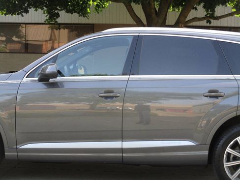 Used 2018 Audi Q7 3.0T Prestige w/ Prestige Package AWD/4WD image 65
