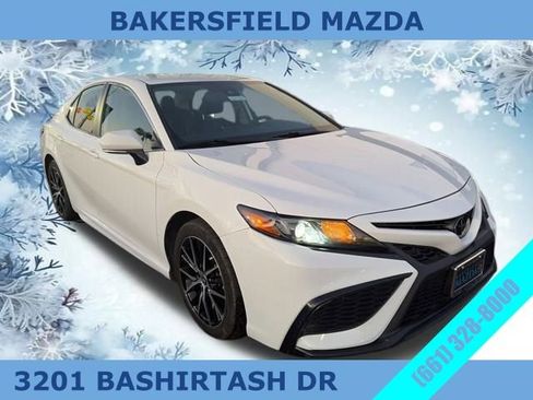 Used 2024 Toyota Camry SE image 7