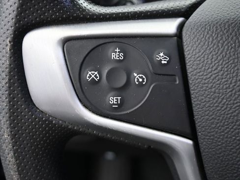 Used 2022 GMC Terrain SLE image 28