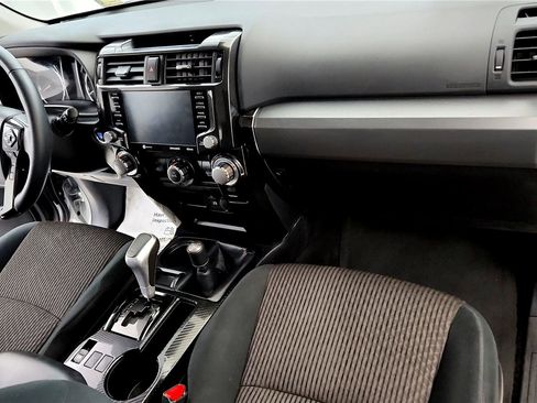 Certified 2024 Toyota 4Runner TRD Off-Road image 15