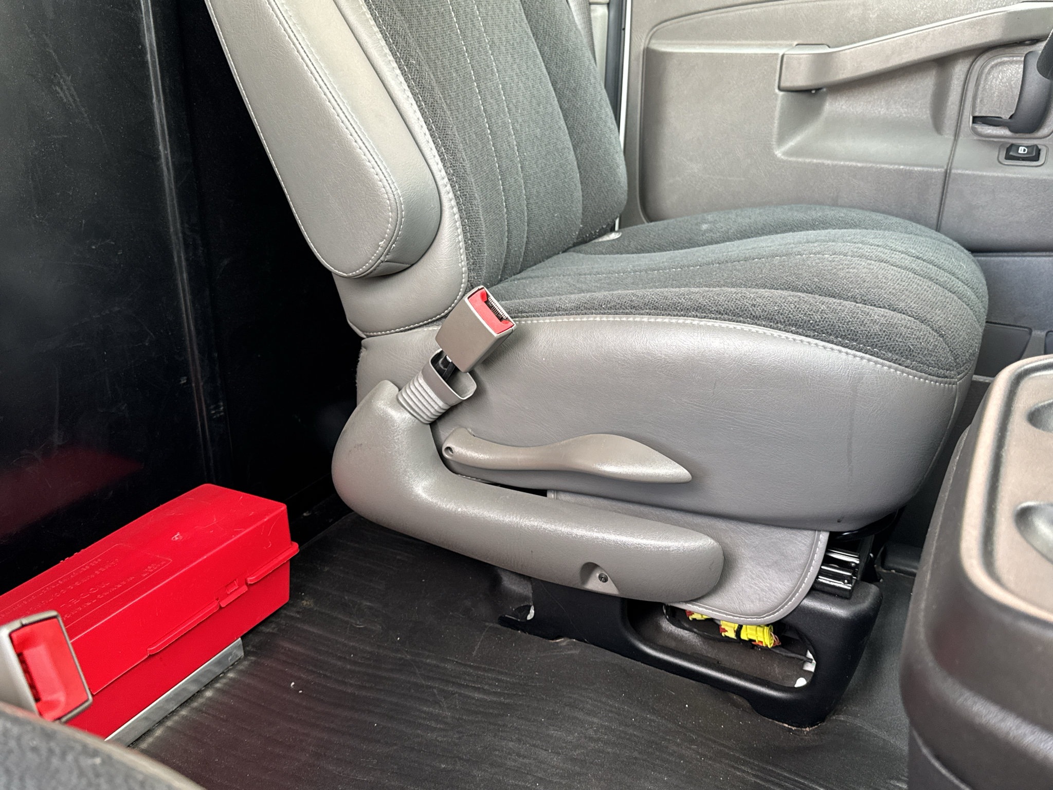 Used 2025 GMC Savana 2500 w/ Driver Convenience Package RWD image 38