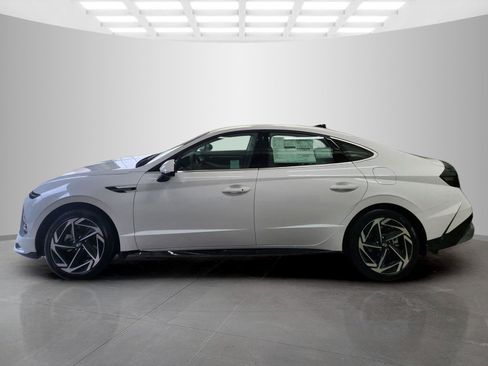 New 2026 Hyundai Sonata SEL FWD image 4