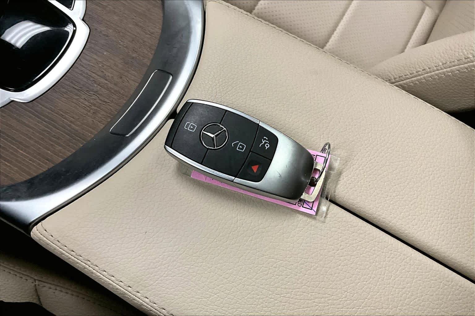 Used 2020 Mercedes-Benz C 300 4MATIC Sedan image 15