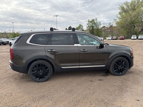 Used 2022 Kia Telluride SX w/ Towing Package image 6