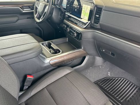 New 2026 Chevrolet Silverado 2500 LT w/ Trail Boss Package AWD/4WD image 17