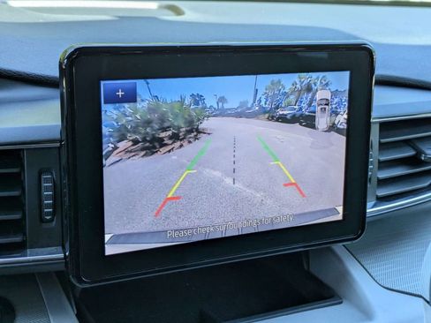 Used 2024 Ford Explorer XLT w/ Equipment Group 202A RWD image 22