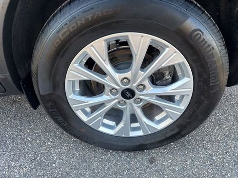 Certified 2024 Ford Escape Active AWD/4WD image 11