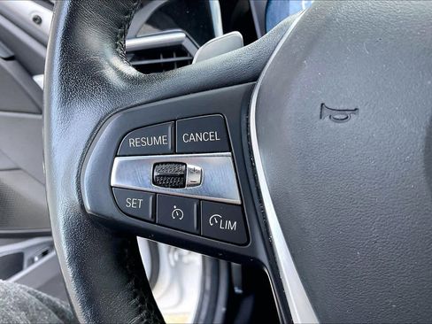 Used 2019 BMW 330i Sedan w/ Premium Package image 22