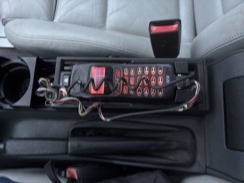 Used 1998 BMW 328i Convertible image 14