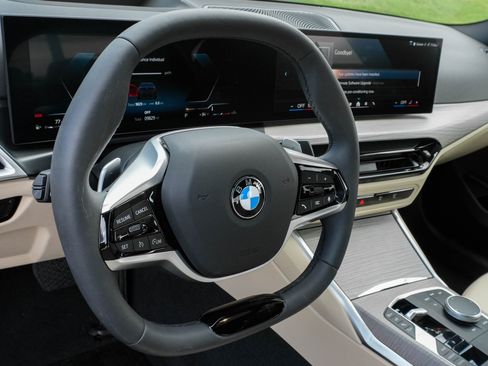 Used 2025 BMW 330i Sedan RWD image 9