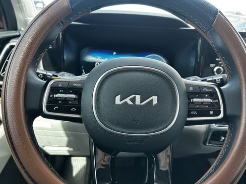 Used 2023 Kia Sorento SX AWD/4WD image 18