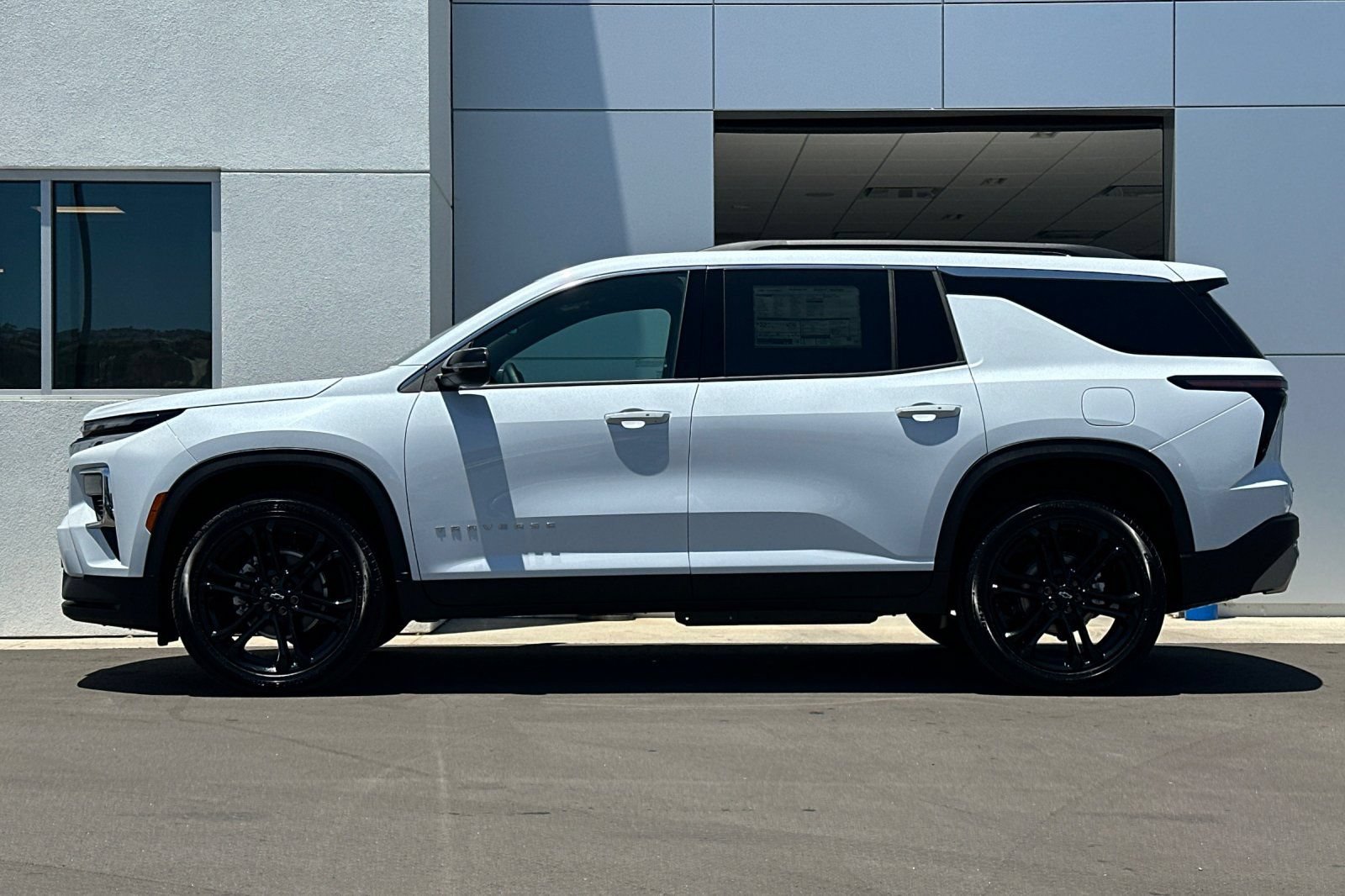 New 2026 Chevrolet Traverse LT FWD image 7