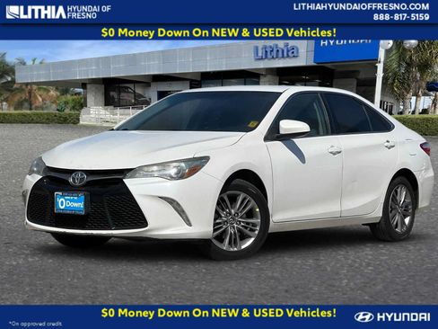Used 2017 Toyota Camry SE FWD image 1