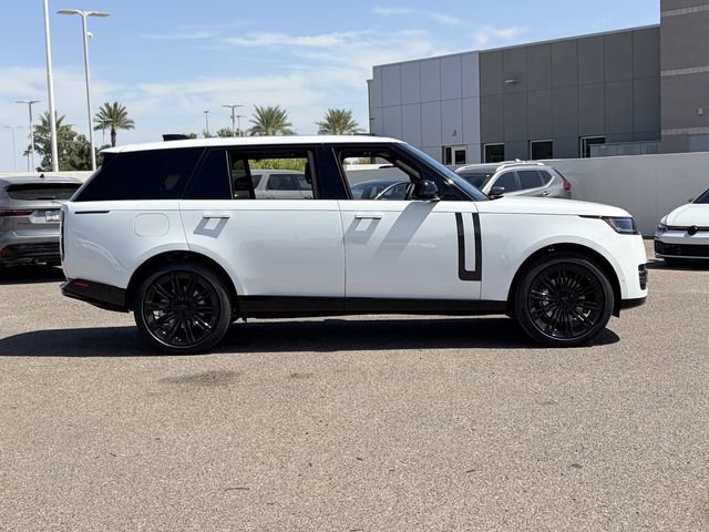 New 2026 Land Rover Range Rover Long Wheelbase SE AWD/4WD image 17