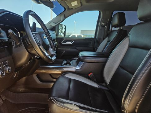 Used 2024 Chevrolet Silverado 3500 LT w/ Convenience Package image 13