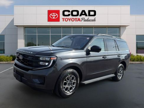 Used 2025 Ford Expedition Active AWD/4WD image 1