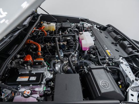 Used 2025 Toyota 4Runner Trailhunter image 45