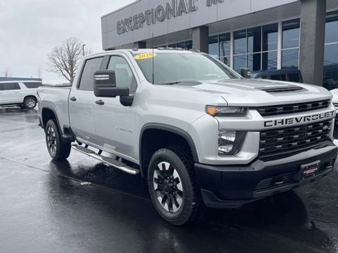 Used 2020 Chevrolet Silverado 2500 Custom w/ Custom Value Package image 8