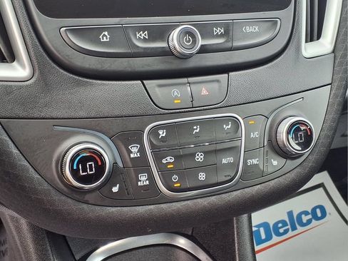 Used 2024 Chevrolet Malibu LT FWD image 13