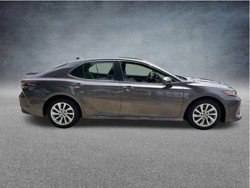 Used 2023 Toyota Camry LE FWD image 11