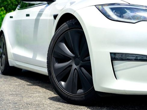 Used 2023 Tesla Model S Standard Range AWD/4WD image 3
