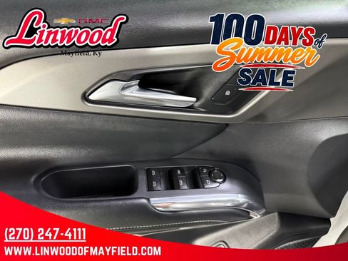 Used 2026 Chevrolet Traverse LT FWD image 13