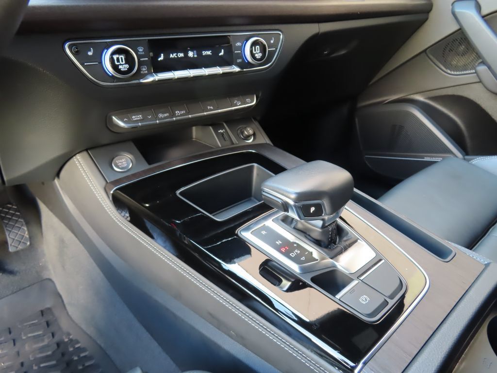 Used 2023 Audi Q5 2.0T Premium Plus w/ Premium Plus Package AWD/4WD image 23