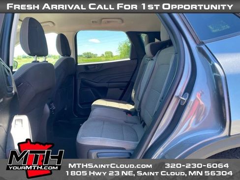 Used 2022 Ford Escape SE w/ Convenience Package AWD/4WD image 9