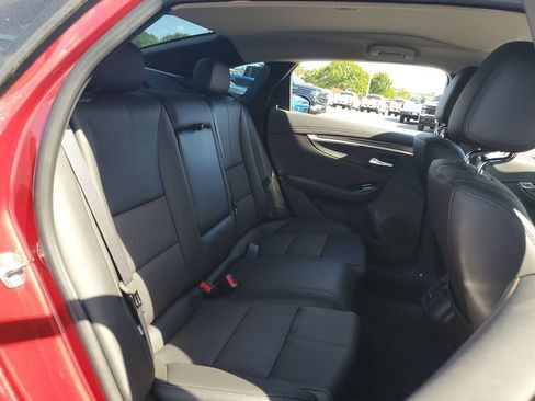 Used 2019 Chevrolet Impala LT w/ LT Convenience Package FWD image 32