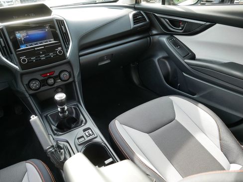 Used 2018 Subaru Crosstrek 2.0i Premium AWD/4WD image 11