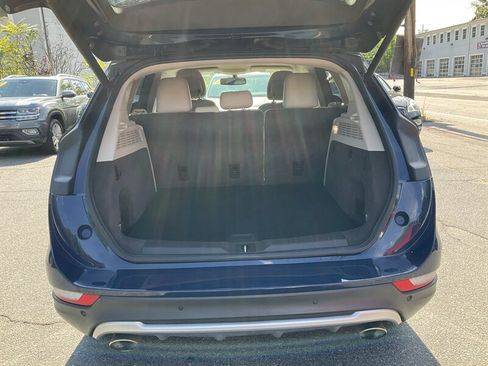 Used 2019 Lincoln MKC Reserve FWD image 11