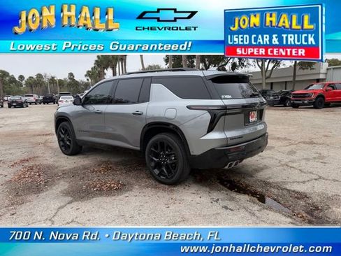 Used 2025 Chevrolet Traverse RS w/ LPO, Floor Liner Package image 7