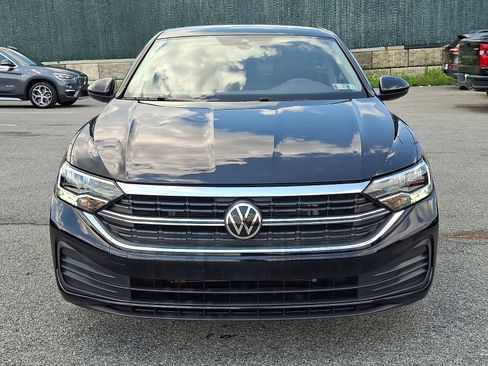 Used 2022 Volkswagen Jetta SE FWD image 2