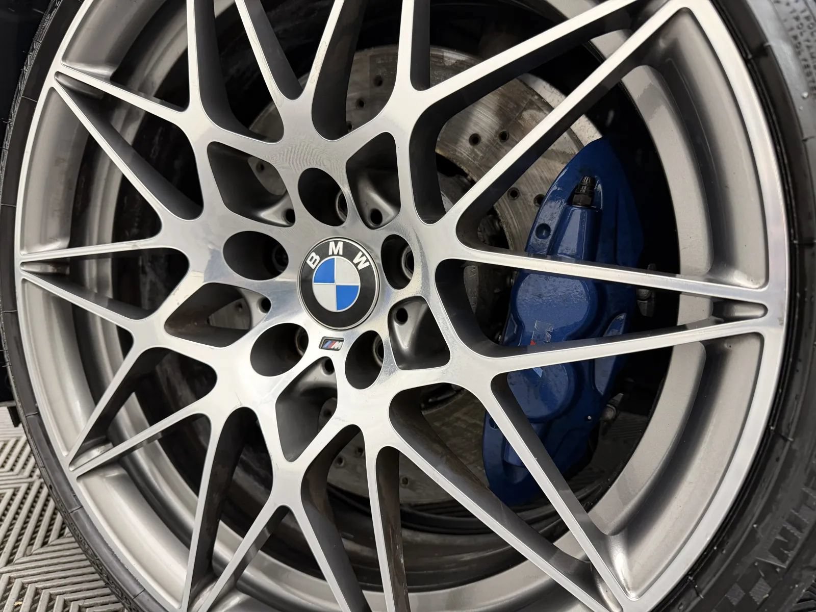 Used 2018 BMW M4 Convertible RWD image 7
