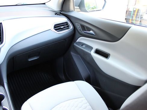 Used 2019 Chevrolet Equinox LT AWD/4WD image 40