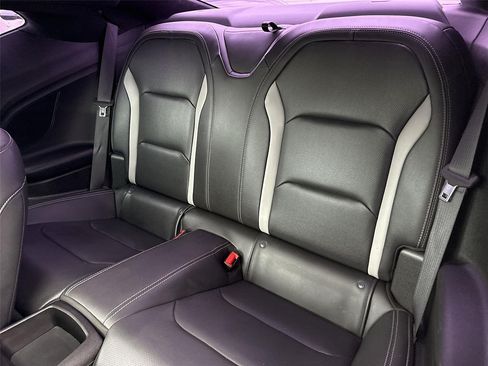 Used 2019 Chevrolet Camaro SS RWD image 23