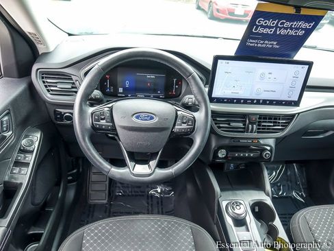Used 2023 Ford Escape Active w/ Tech Pack #1 AWD/4WD image 11