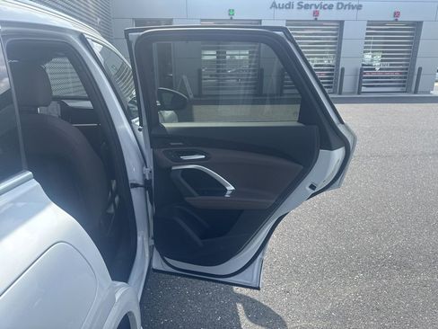 Certified 2025 Audi Q5 Premium w/ Premium Plus AWD/4WD image 15