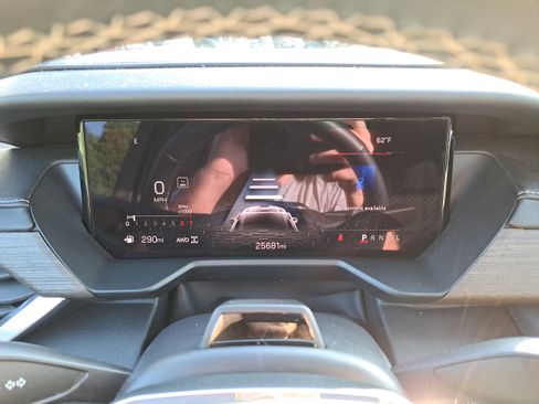 Certified 2024 GMC Acadia Denali w/ Super Cruise Package image 16