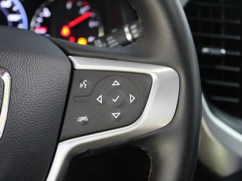 Used 2023 GMC Acadia SLT w/ GMC Pro Grade Package AWD/4WD image 17