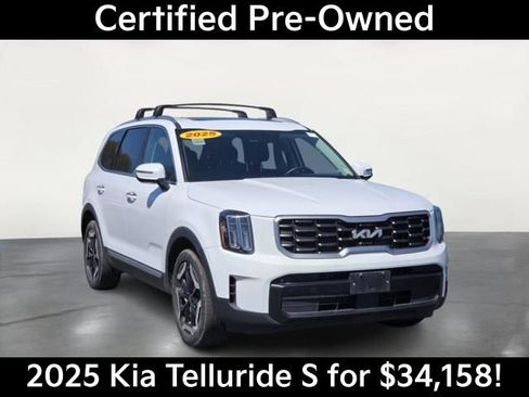 Used 2025 Kia Telluride S AWD/4WD image 1