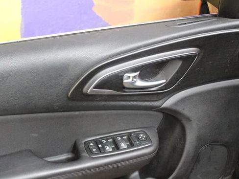 Used 2015 Chrysler 200 LX FWD image 13