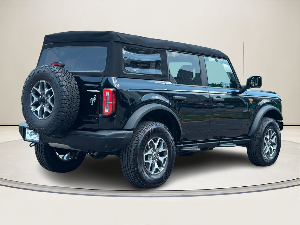 Used 2023 Ford Bronco Badlands AWD/4WD image 3