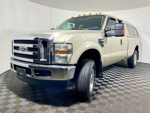 Used 2010 Ford F250 XL image 6